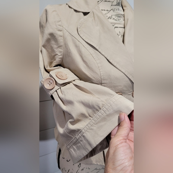 NWOT- AZIZ JACHET - Picture 2 of 6